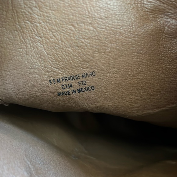 Frye Melissa Button Knee High Boot size 9.5 - Picture 8 of 11